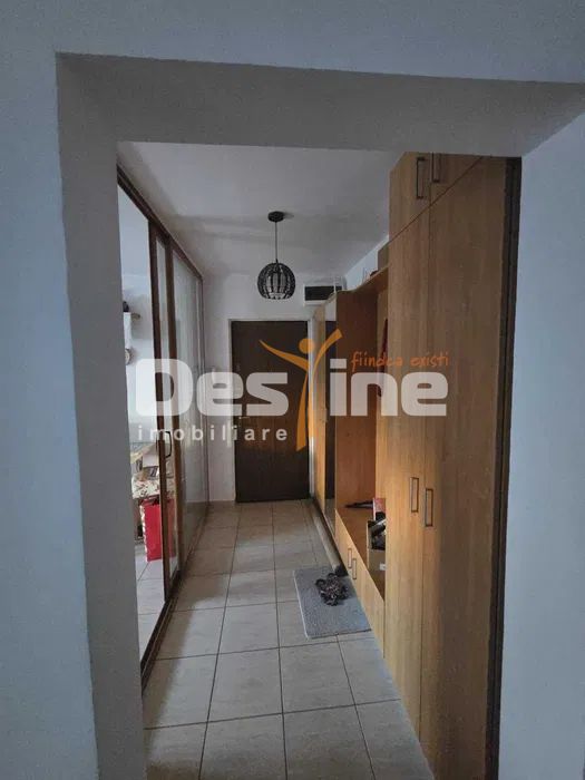 APARTAMENT 3 CAMERE DECOMANDAT