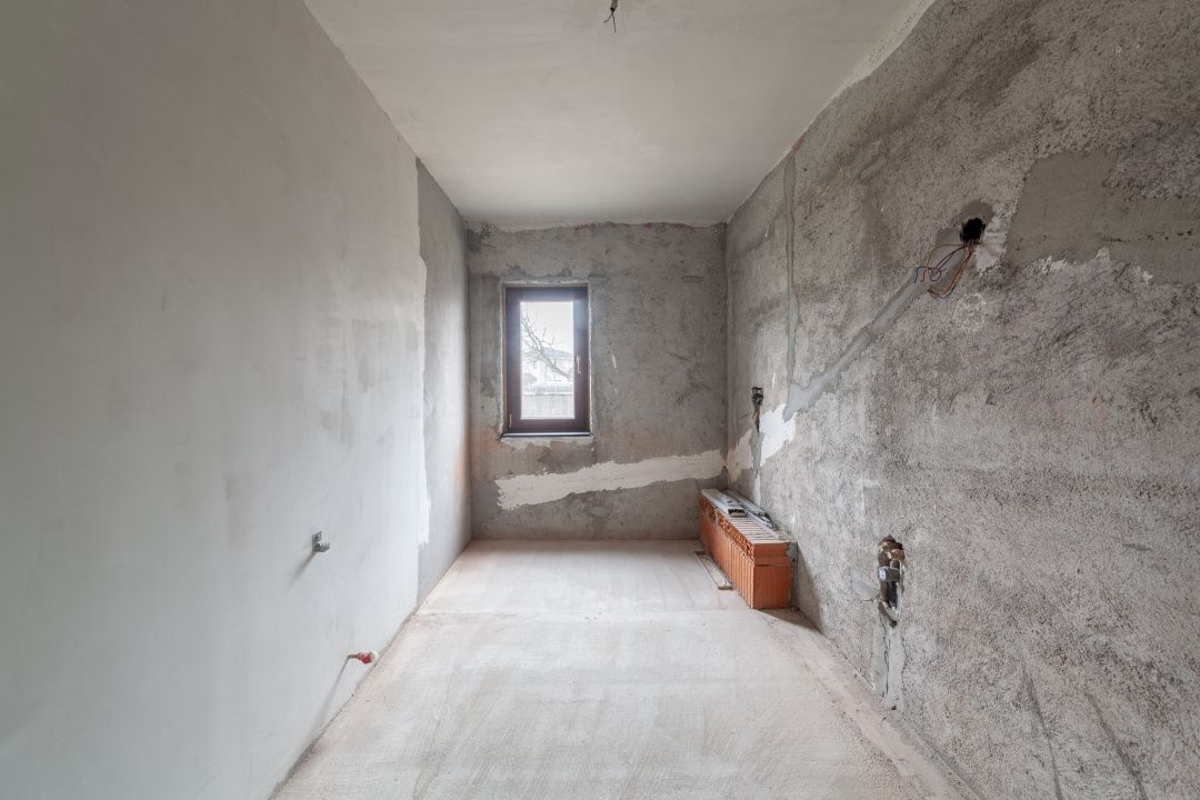 Casa sptioasa cu potential real in Maracineni la 5 pasi de Pitesti-Arges! — fotografia 13