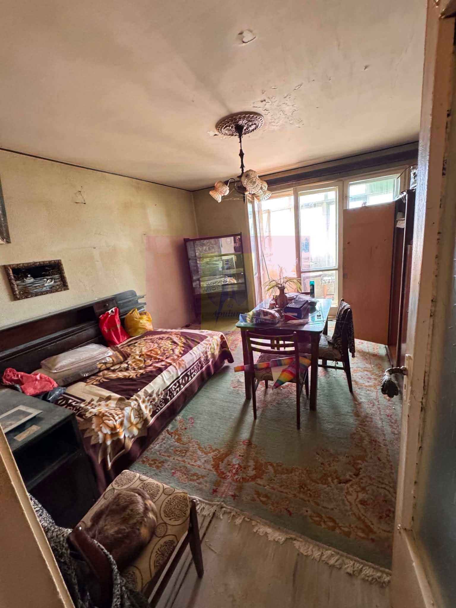 Garsoniera de vanzare - 1 minut de metrou Costin Georgian — fotografia 6