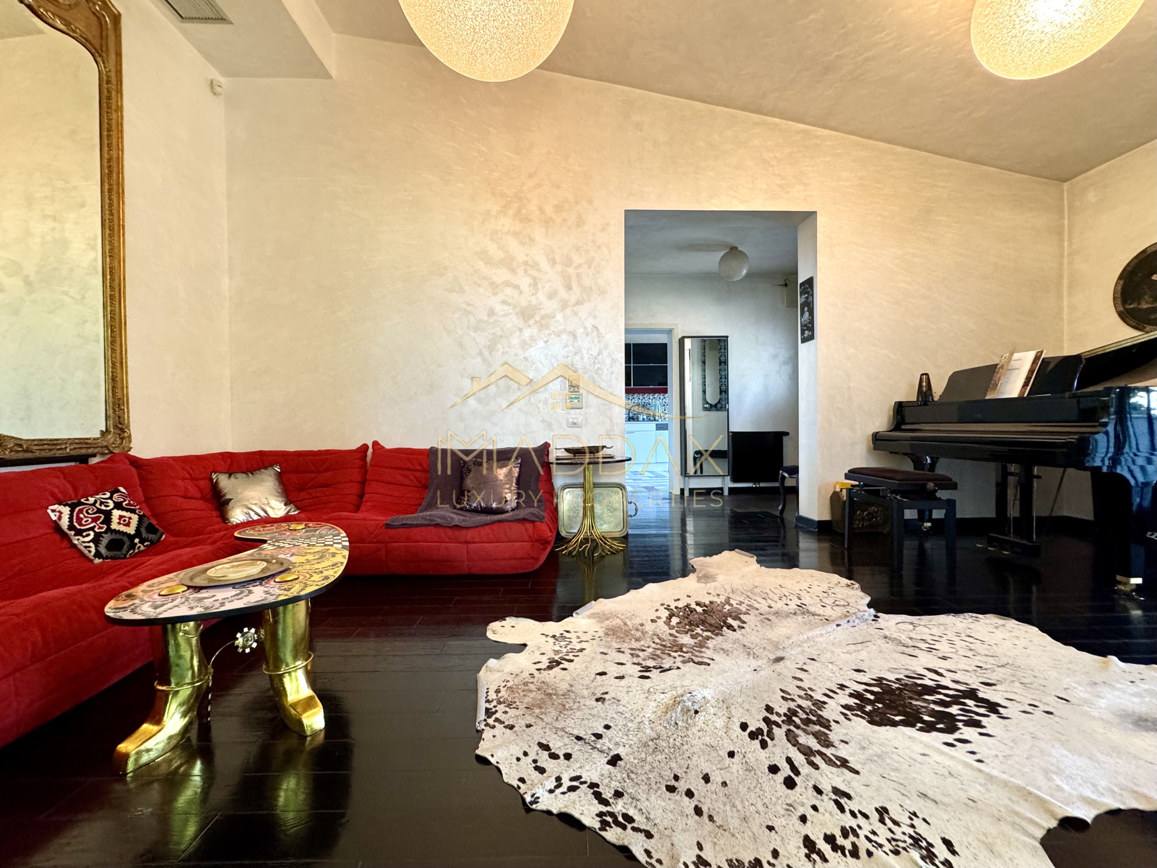 Vila cu 5 camere *344mp* + 400mp Teren // Zona Bucurestii Noi — fotografia 5