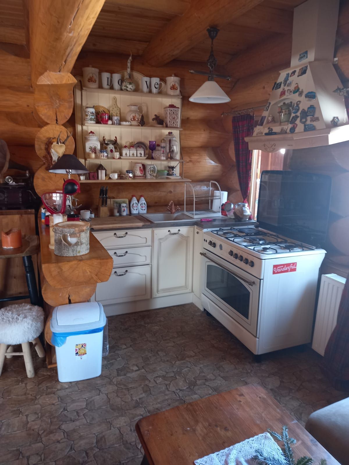 Cabana tip Chalet cu 4 dormitoare Cheia Valea Stanii — fotografia 9