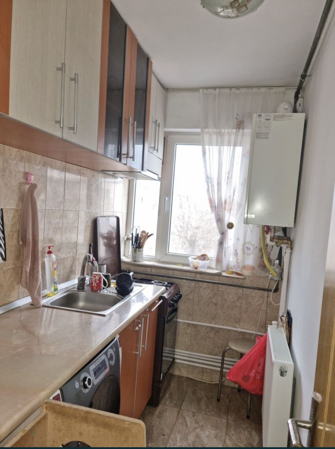 Apartament 3 camere mobilat/utilat — fotografia 4