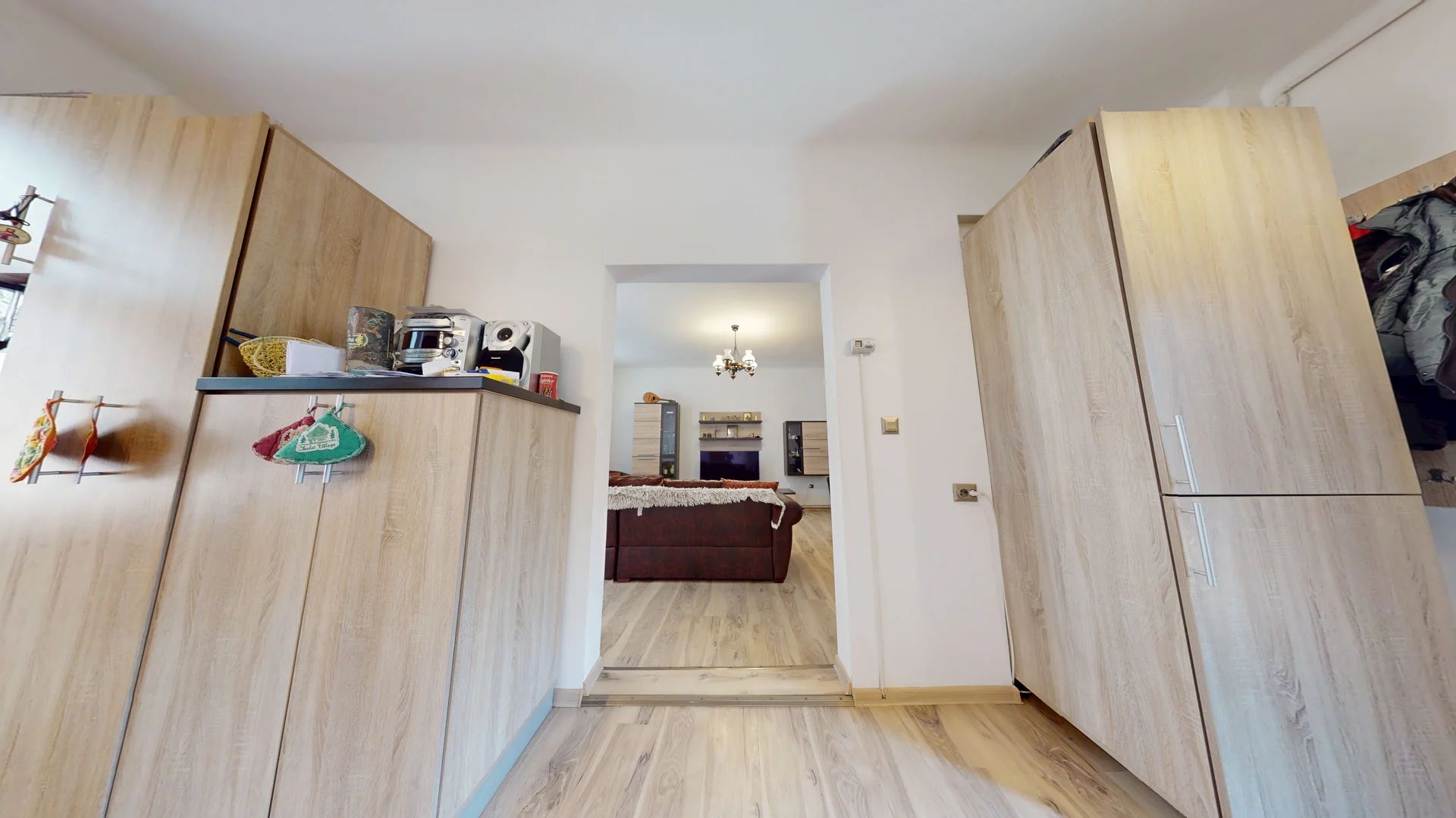 Apartament cu 3 camere,86mp ,etaj de casa,zona Onix — fotografia 16