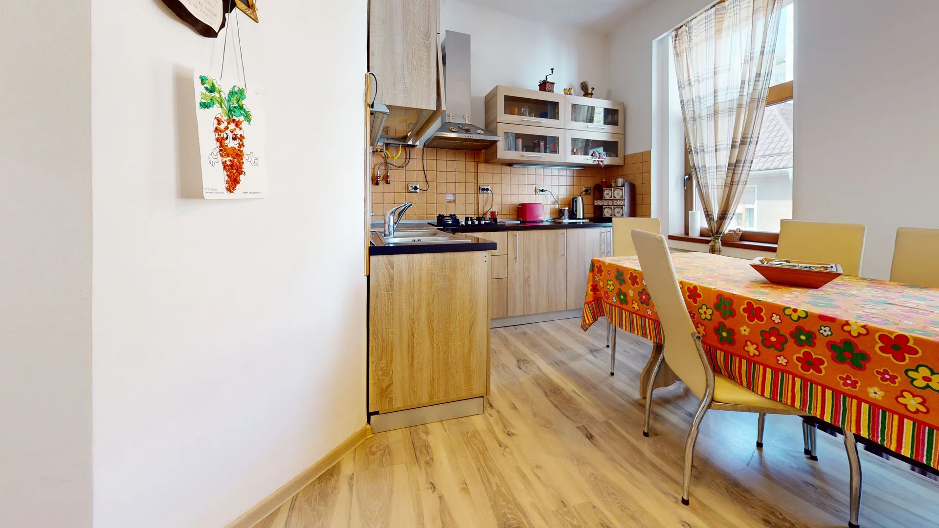 Apartament cu 3 camere,86mp ,etaj de casa,zona Onix — fotografia 19