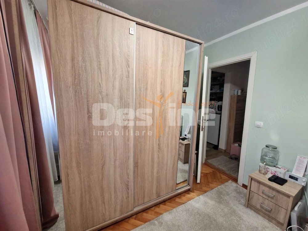 Apartament 3 camere de vanzare — fotografia 8