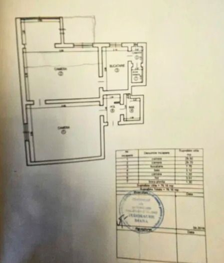 UN APARTAMENT PENTRU CEI CARE S-AU SĂTURAT DE SPAȚII ÎNGHESUITE — fotografia 5