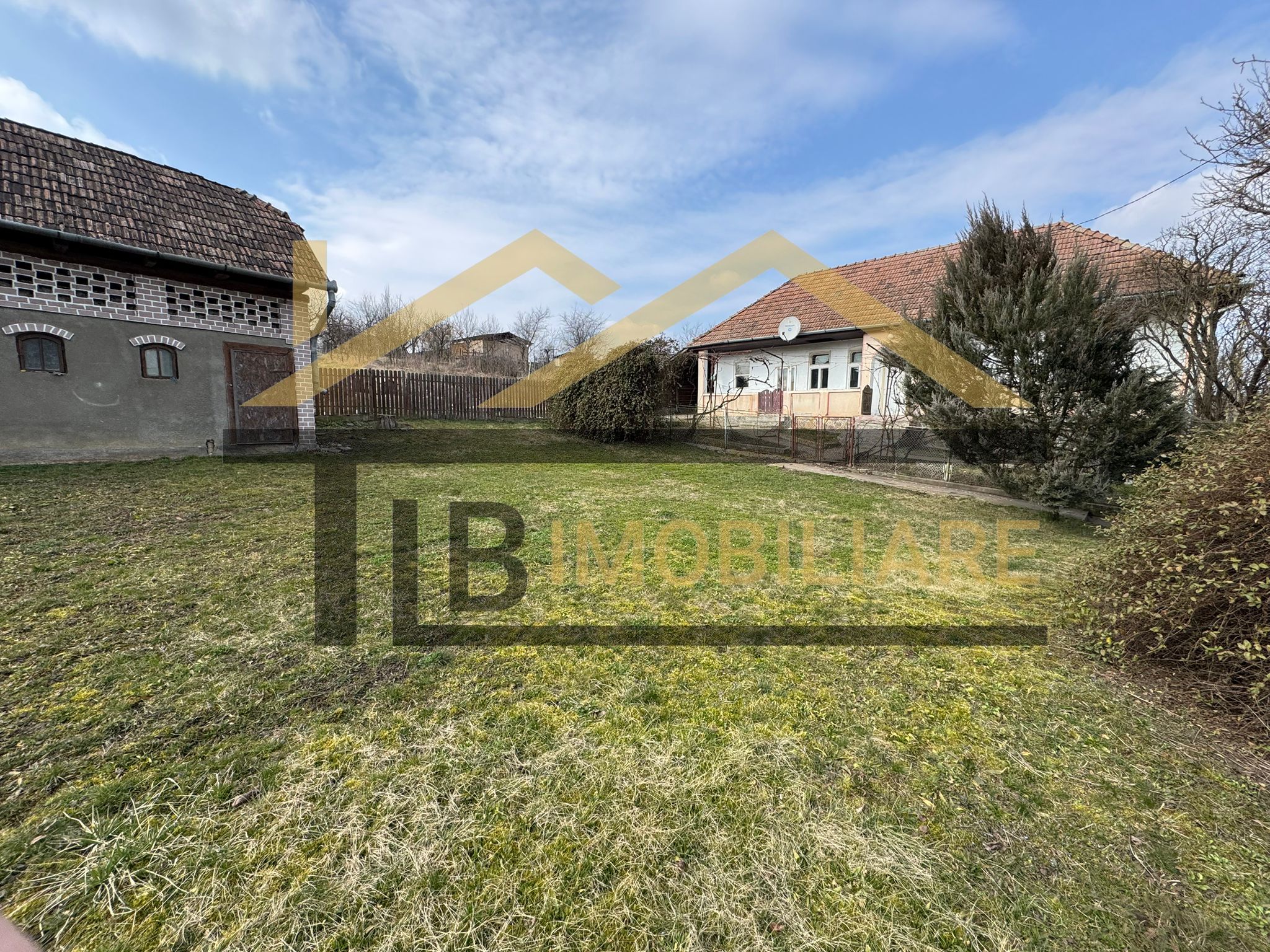 Casa individuala, 1192 mp teren, Zona Voiniceni — fotografia 3