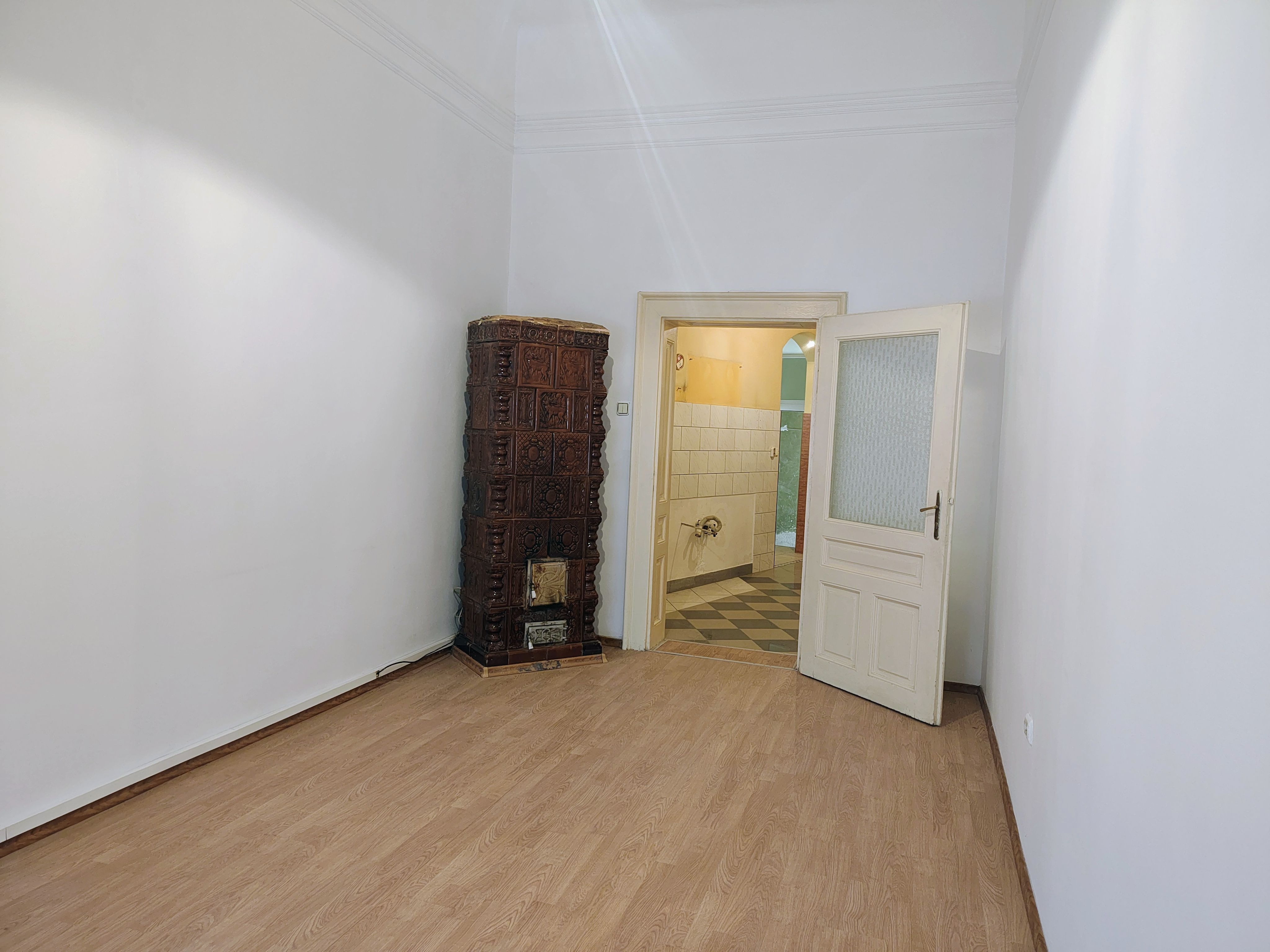 Apartament la casă cu front stradal,  str. M. Eminescu. 119 900 E. — fotografia 4