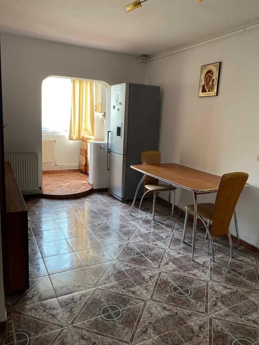 Apartament 3 camere, pozitionare excelenta, zona Stadion — fotografia 4