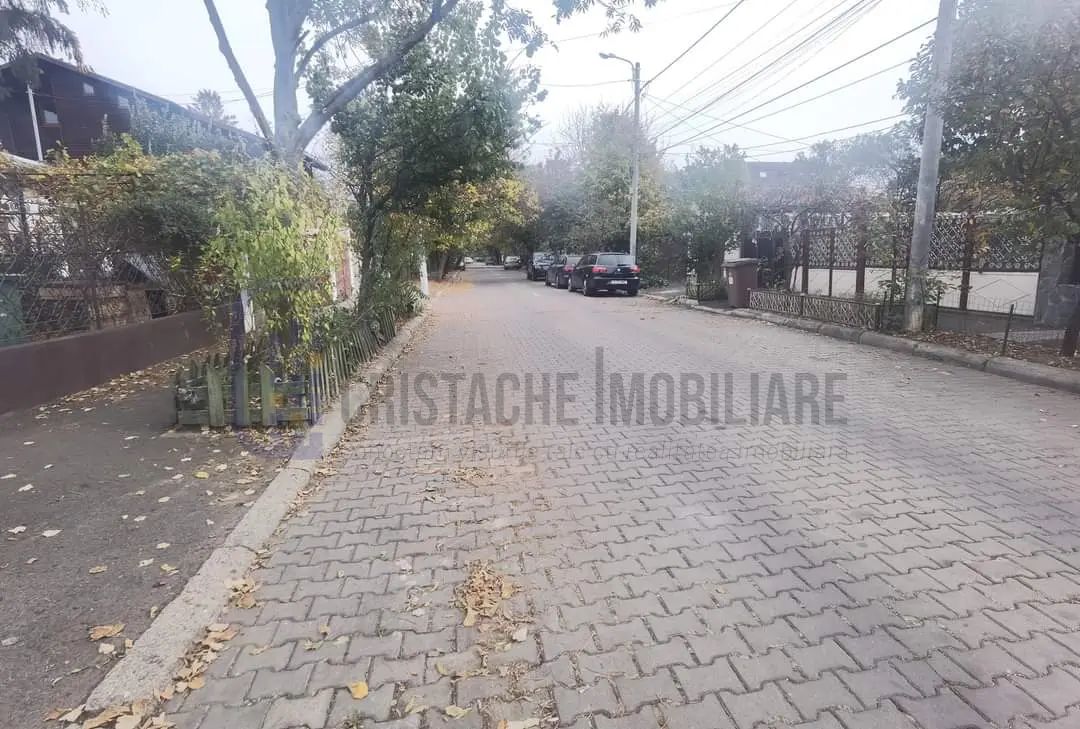Teren curs constructii -zona Bazilescu, cartier Bucureștii Noi — fotografia 4
