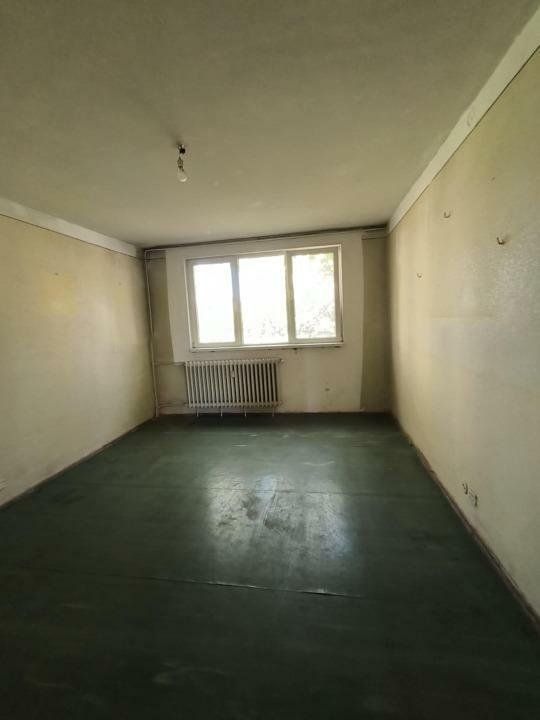 Apartament 3 camere Drumul Taberei Pascani + GARAJ — fotografia 5