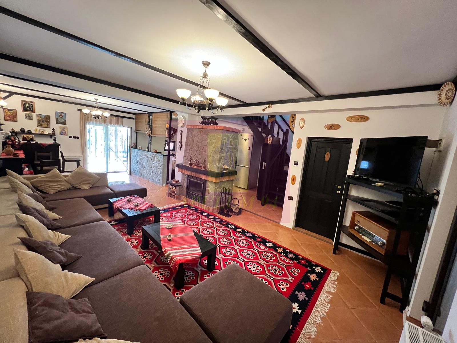 Vila cu 6 camere de vanzare in Brebu — fotografia 4