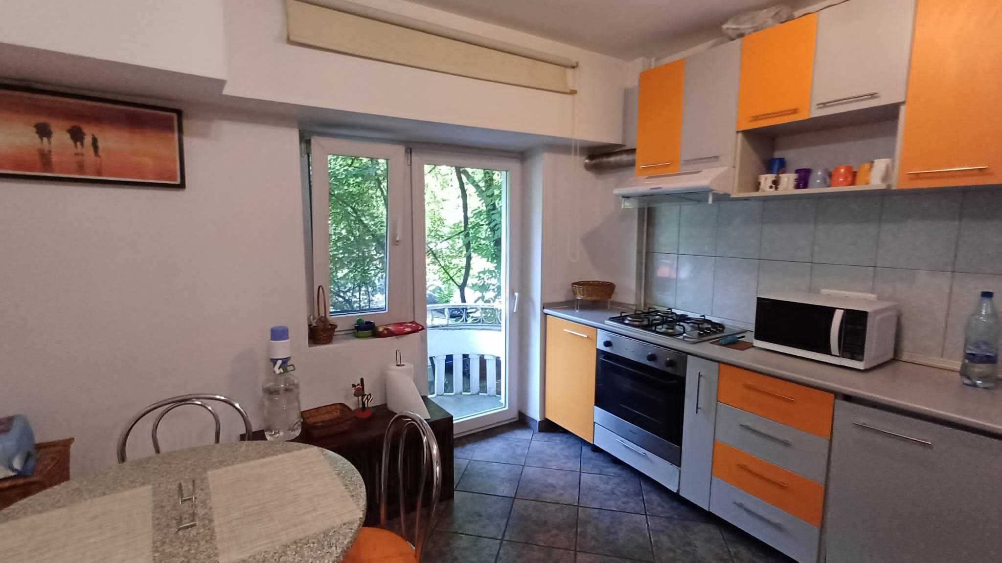 BRASADAS închiriază ap 2 cam etaj 1 Unirii fantani, — fotografia 5