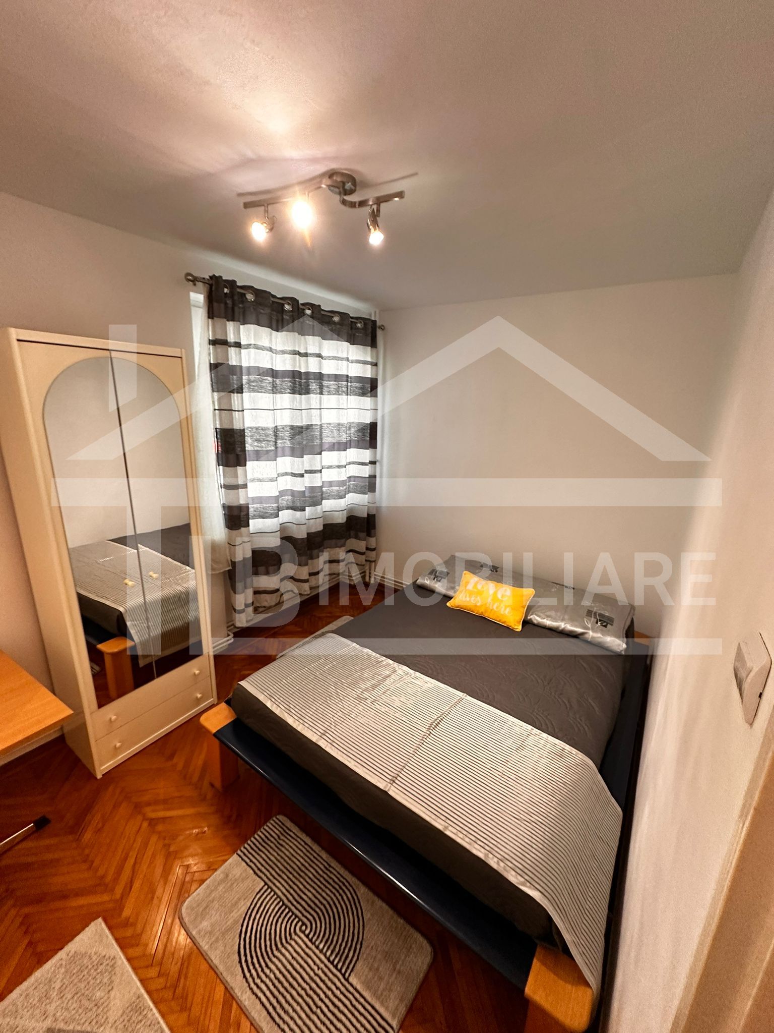 Apartament de 3 camere, decomandat, 70mp, Zona Rexo Coffee — fotografia 3