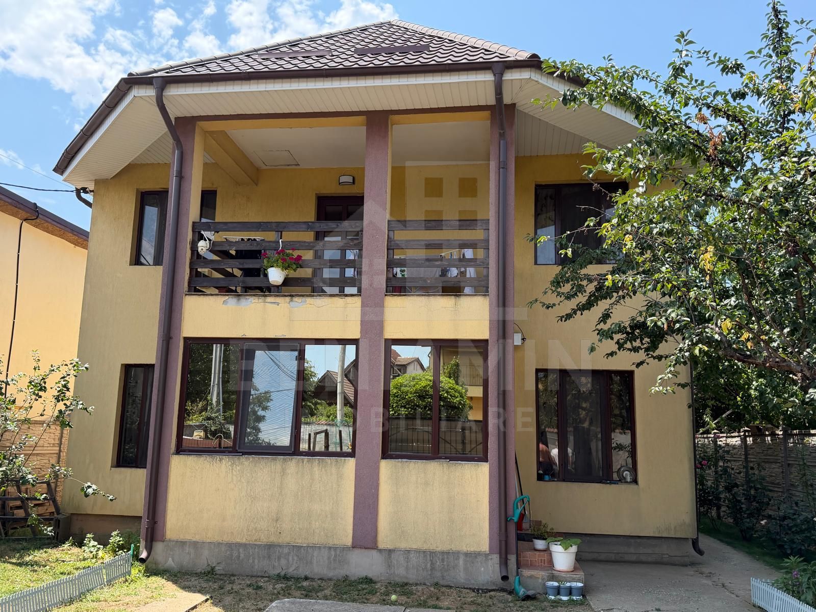 Casa moderna 5 Dormitoare 524mp teren Bariera Valcii -mobilata