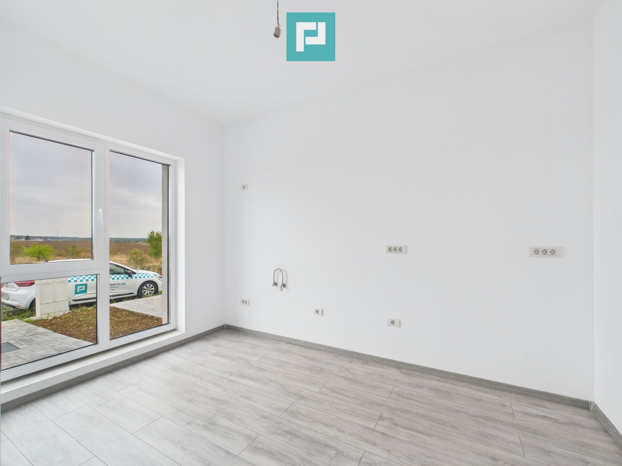Duplex ultrafinisat cu 3 camere, 3 băi în Pișchia — fotografia 4