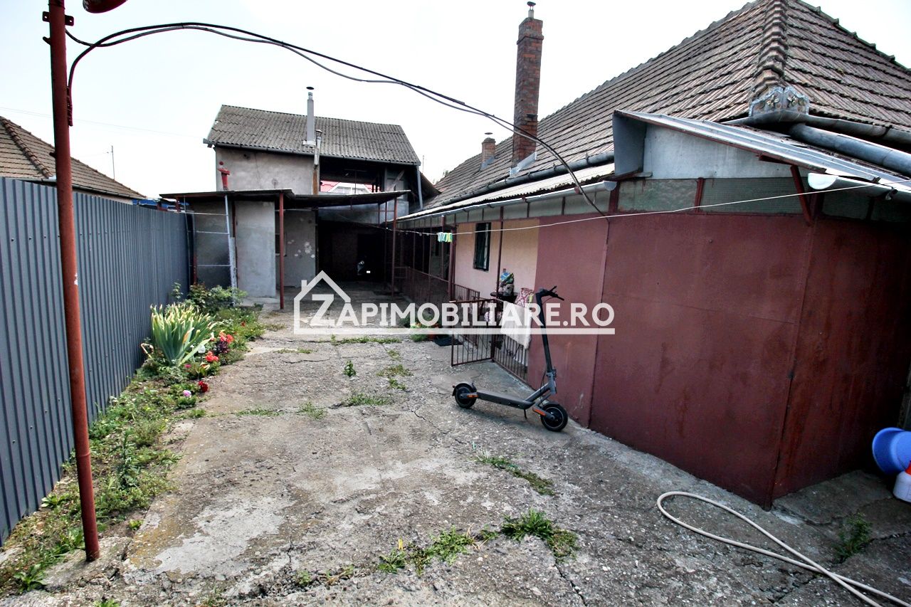 Casa+spatiu comercial,5 camere,2 bai.847mp teren,0%comision — fotografia 18
