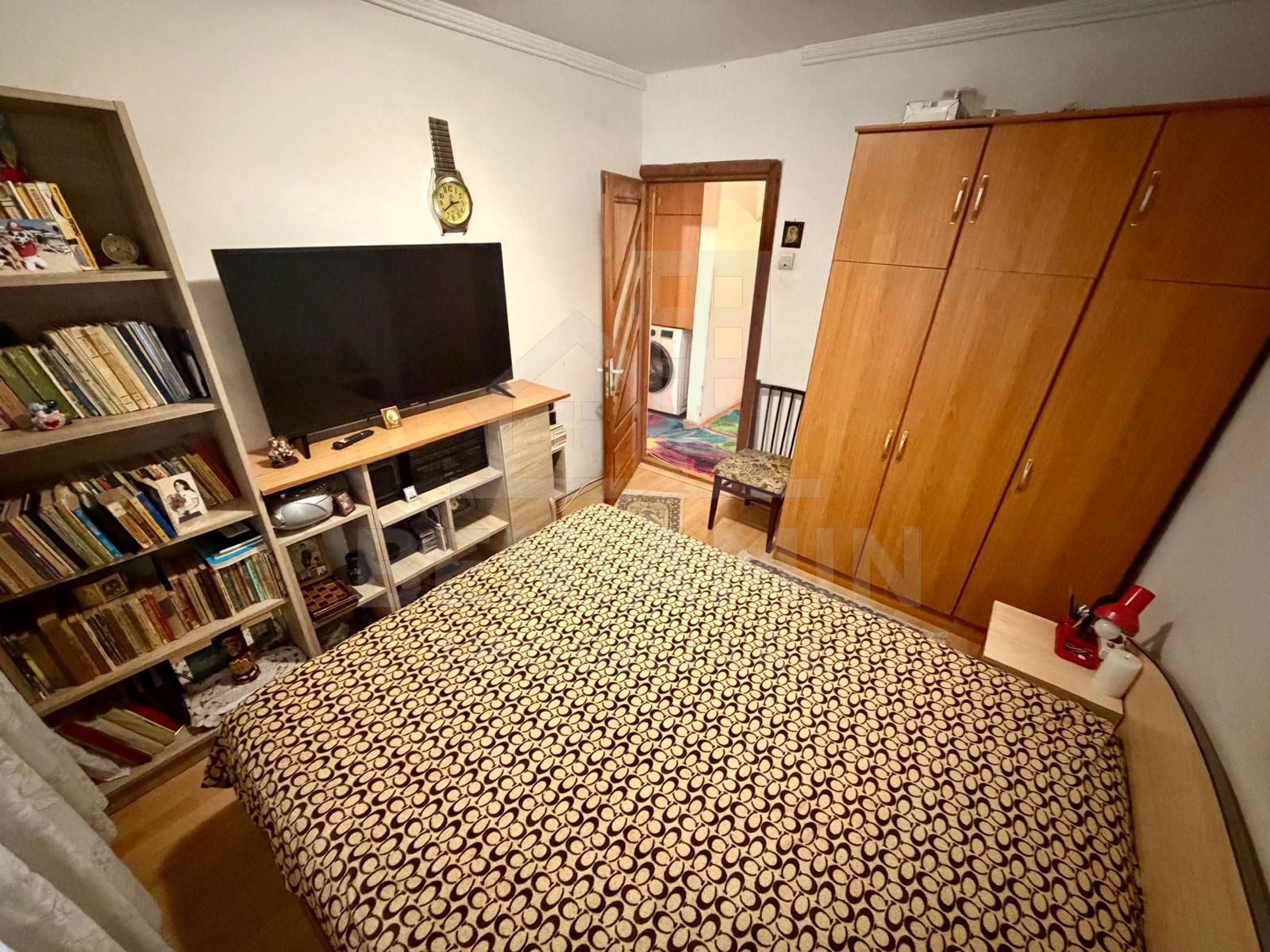 4 camere decomandate - Craiovita Noua - etaj 2 cu 2 bai - bloc 1982 - — fotografia 7