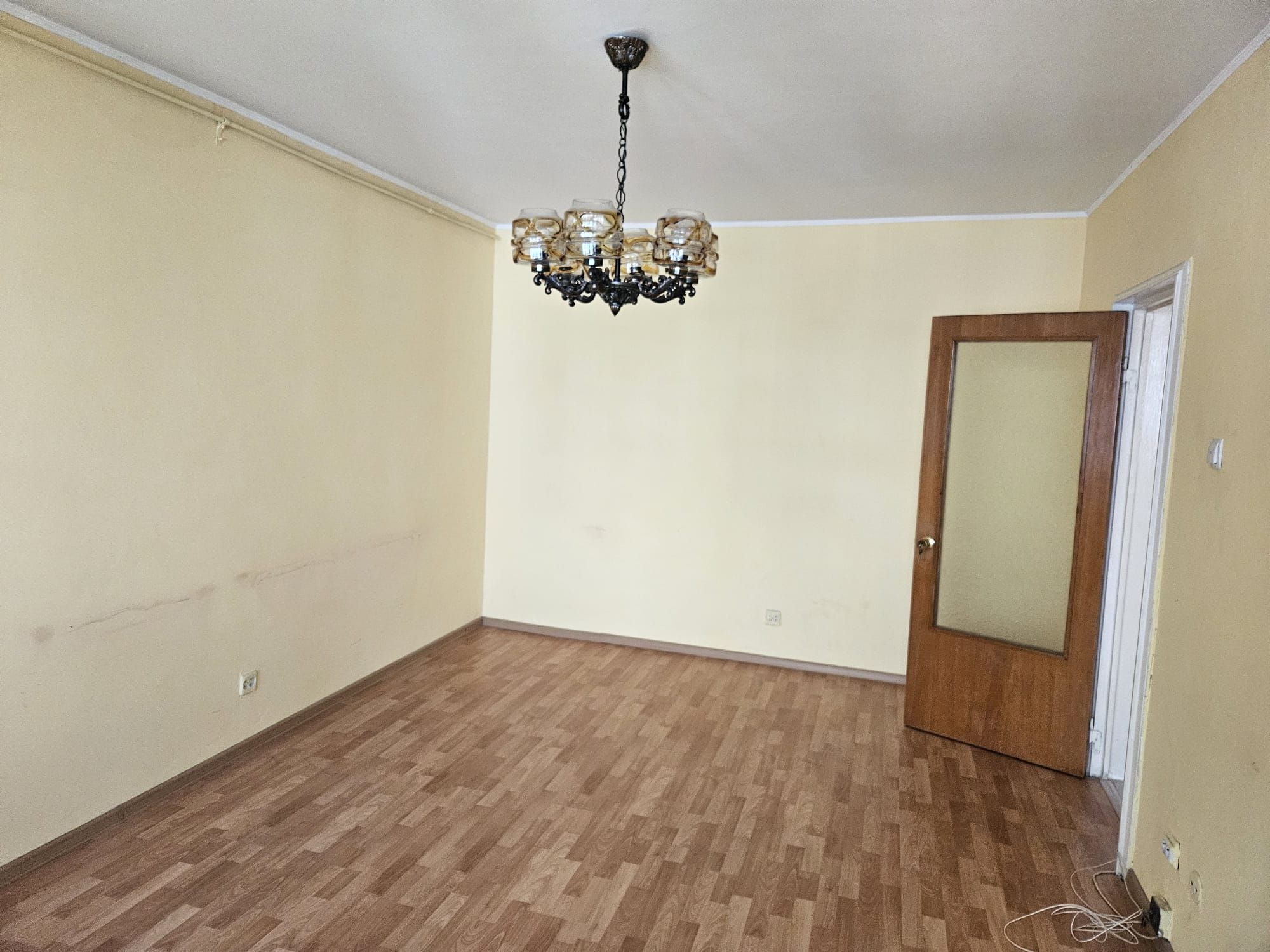 VÂNZARE APARTAMENT 2 CAMERE DECOMANDAT – TINERETULUI — fotografia 10