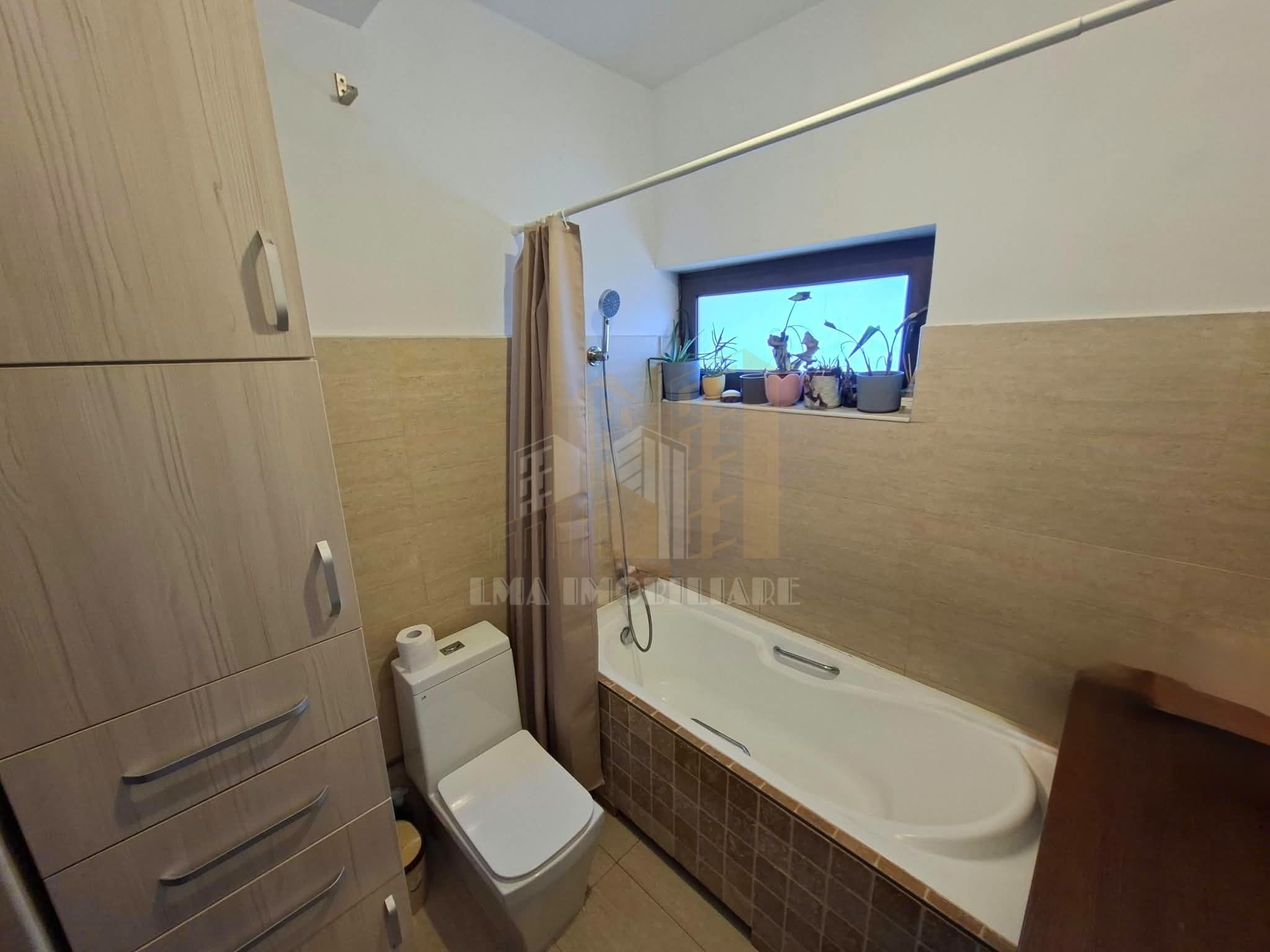 Apartament 3 camere Uranus Sanpetru Brasov — fotografia 10