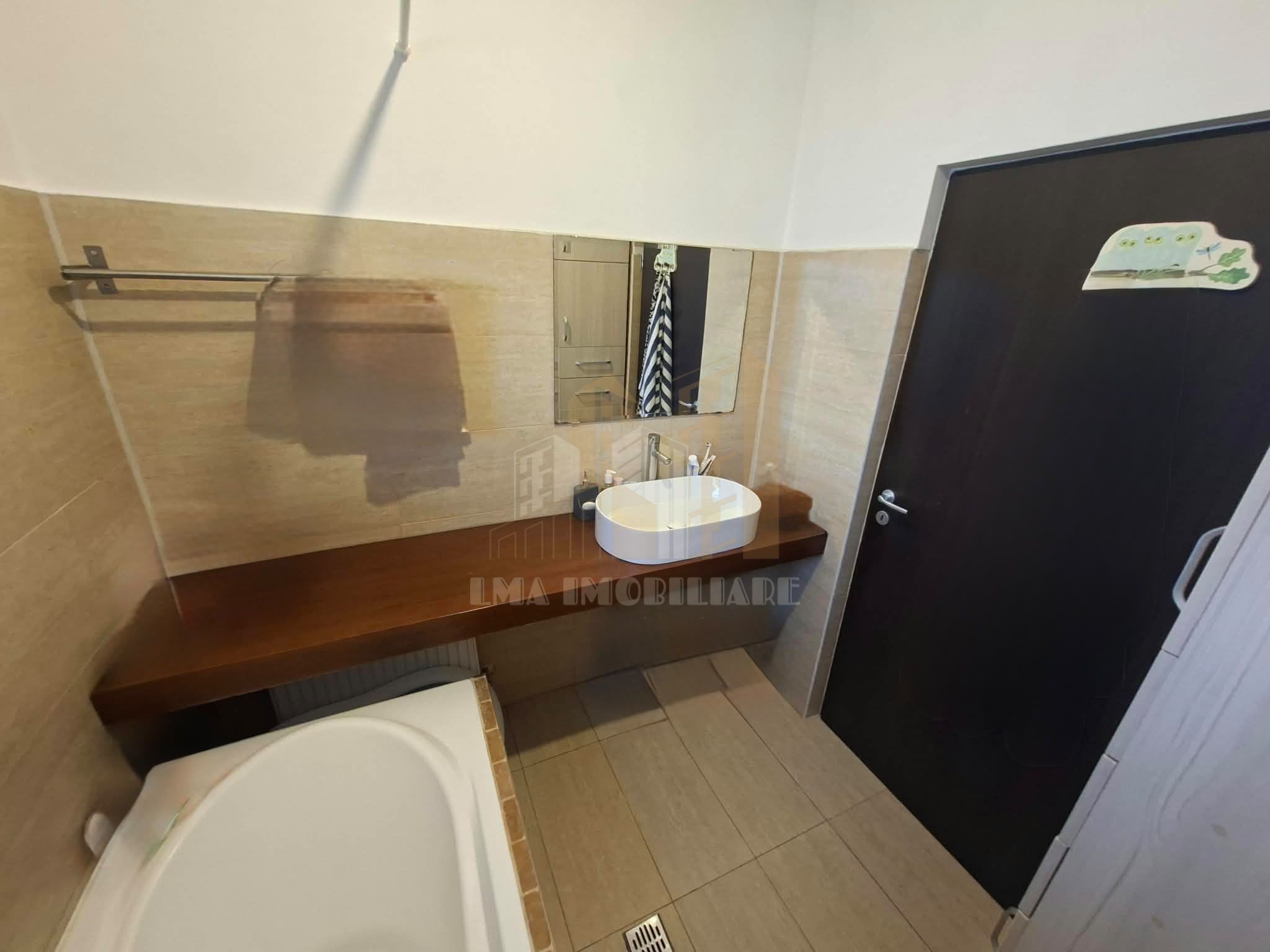 Apartament 3 camere Uranus Sanpetru Brasov — fotografia 11