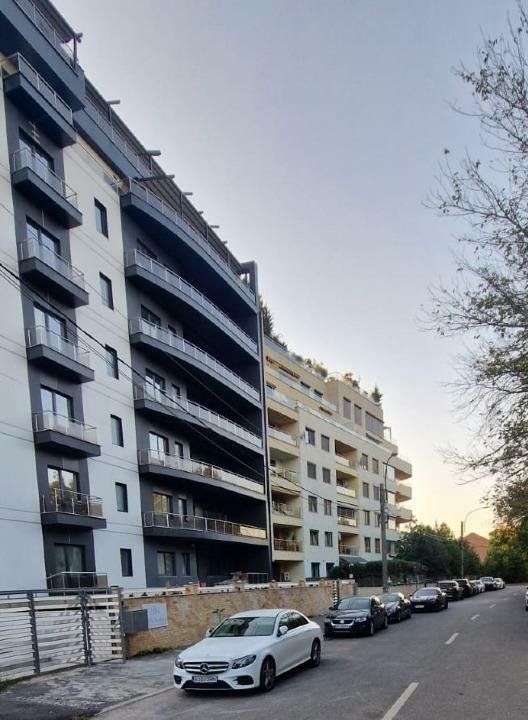 PENTHOUSE DE LUX CU VEDERE LA PARCUL HERASTRAU — fotografia 3