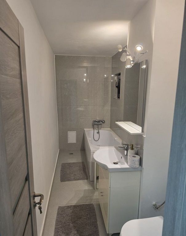 Apartament 2 camere | Bulevardul Unirii-Decebal | Parcare | Renovat 2026 — fotografia 6