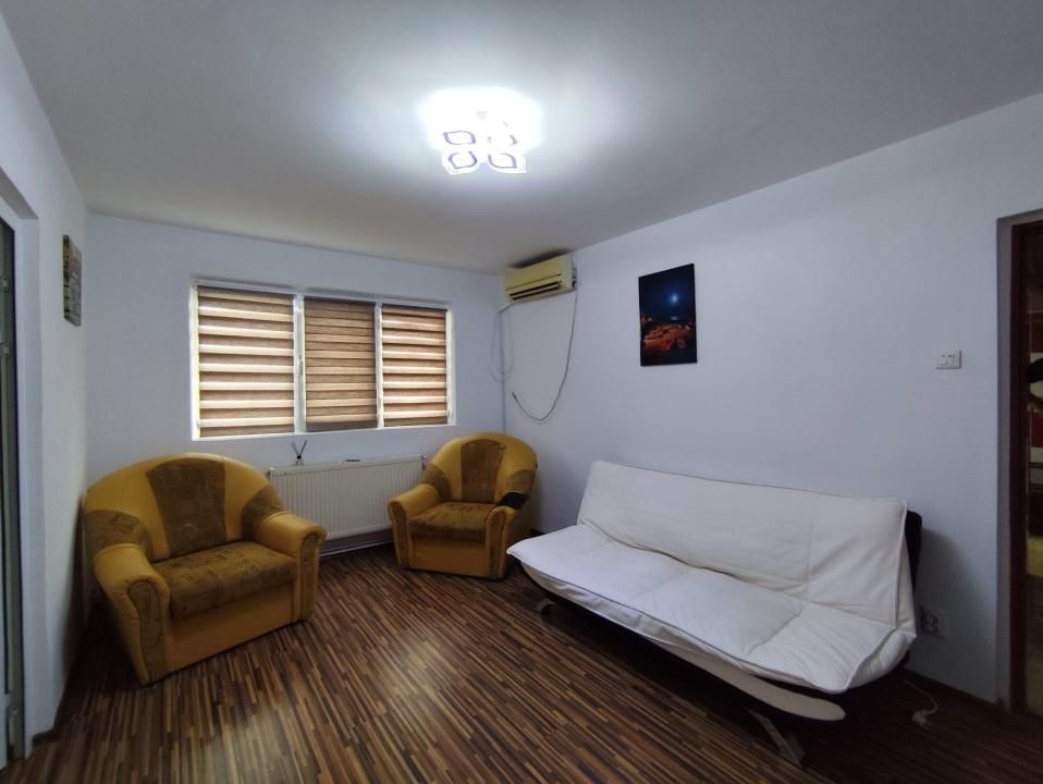 Baicoi Liliesti apartament 2 camere complet renovat, utilat si mobilat ! — fotografia 3