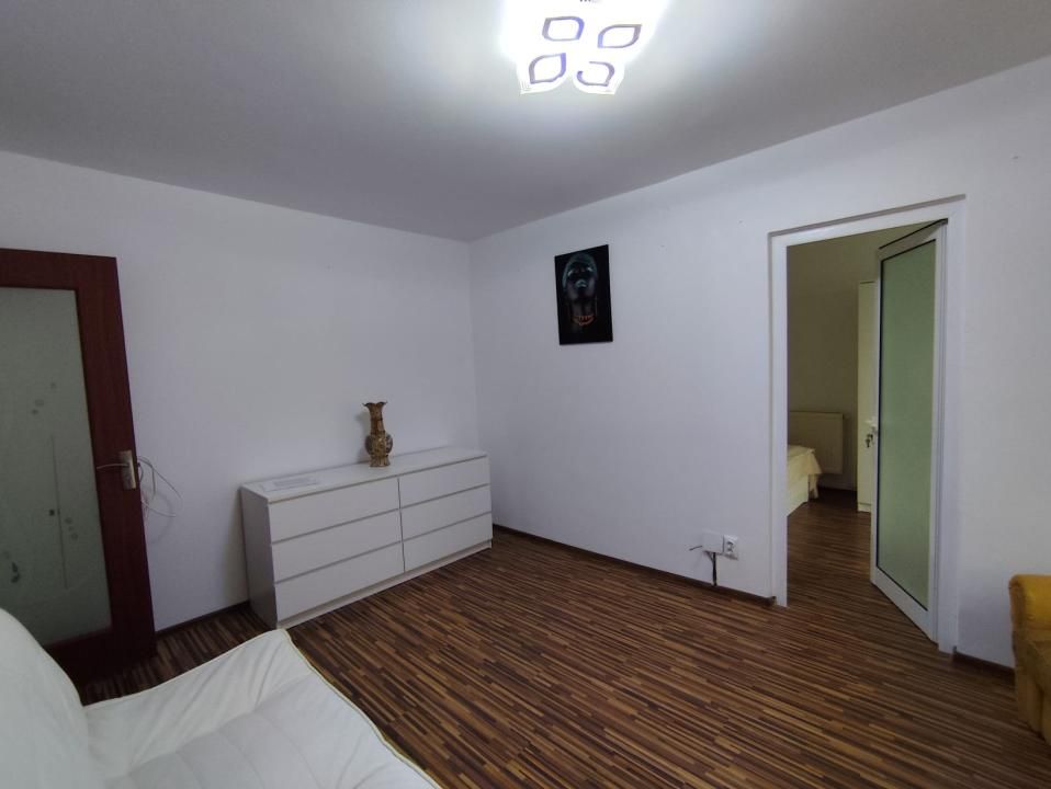 Baicoi Liliesti apartament 2 camere complet renovat, utilat si mobilat ! — fotografia 8