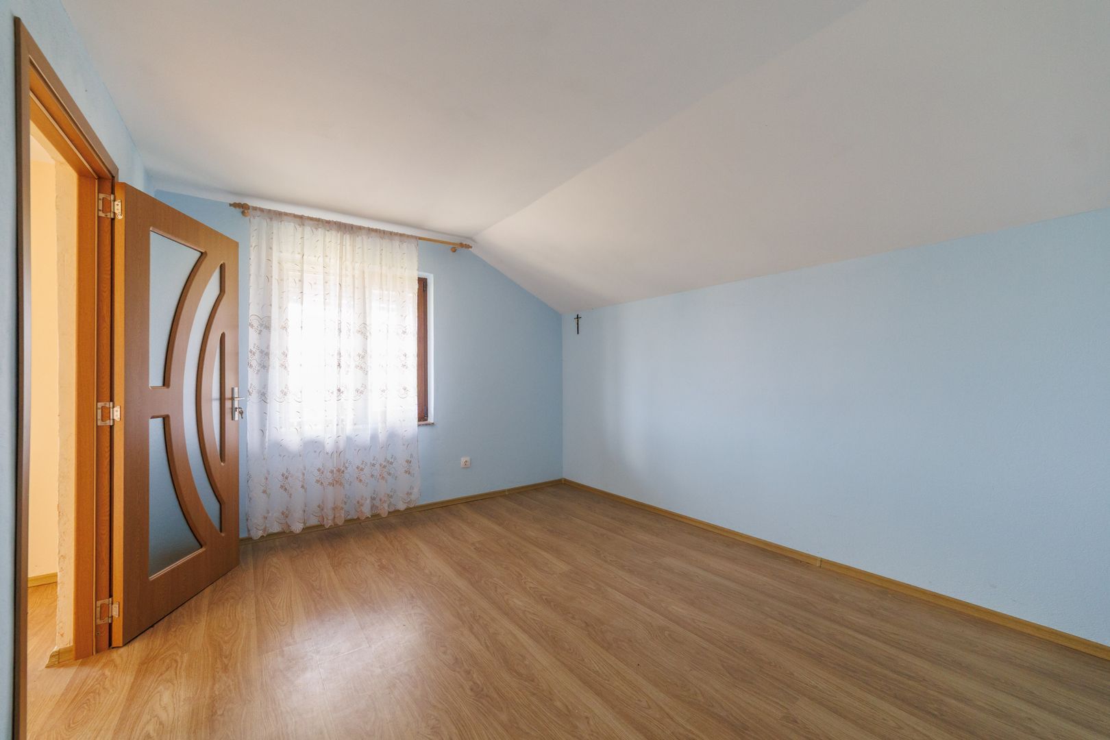 Casa P+M cu 4 camere si teren de 705 mp | Pitesti – Strada Zborului — fotografia 10