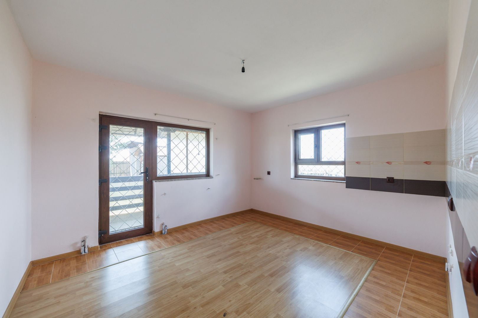 Casa P+M cu 4 camere si teren de 705 mp | Pitesti – Strada Zborului — fotografia 14