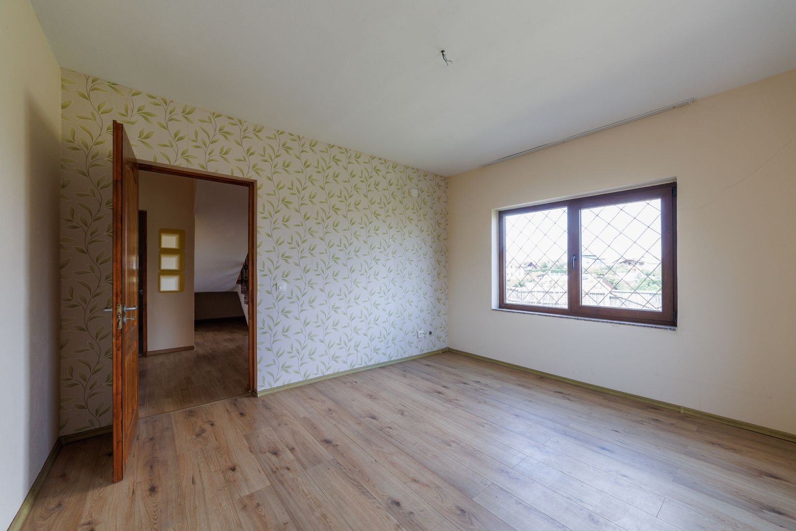 Casa P+M cu 4 camere si teren de 705 mp | Pitesti – Strada Zborului — fotografia 18