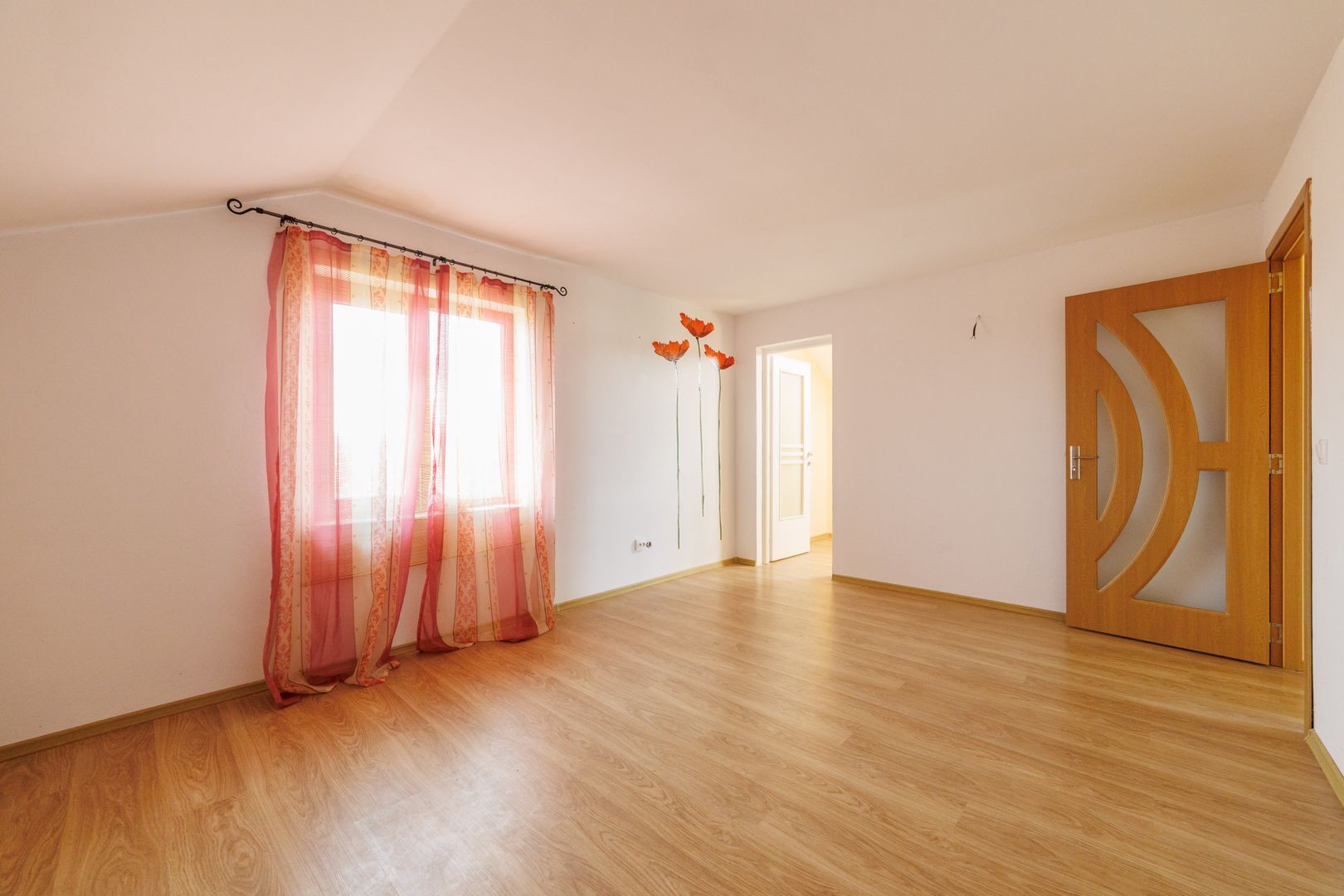 Casa P+M cu 4 camere si teren de 705 mp | Pitesti – Strada Zborului — fotografia 33