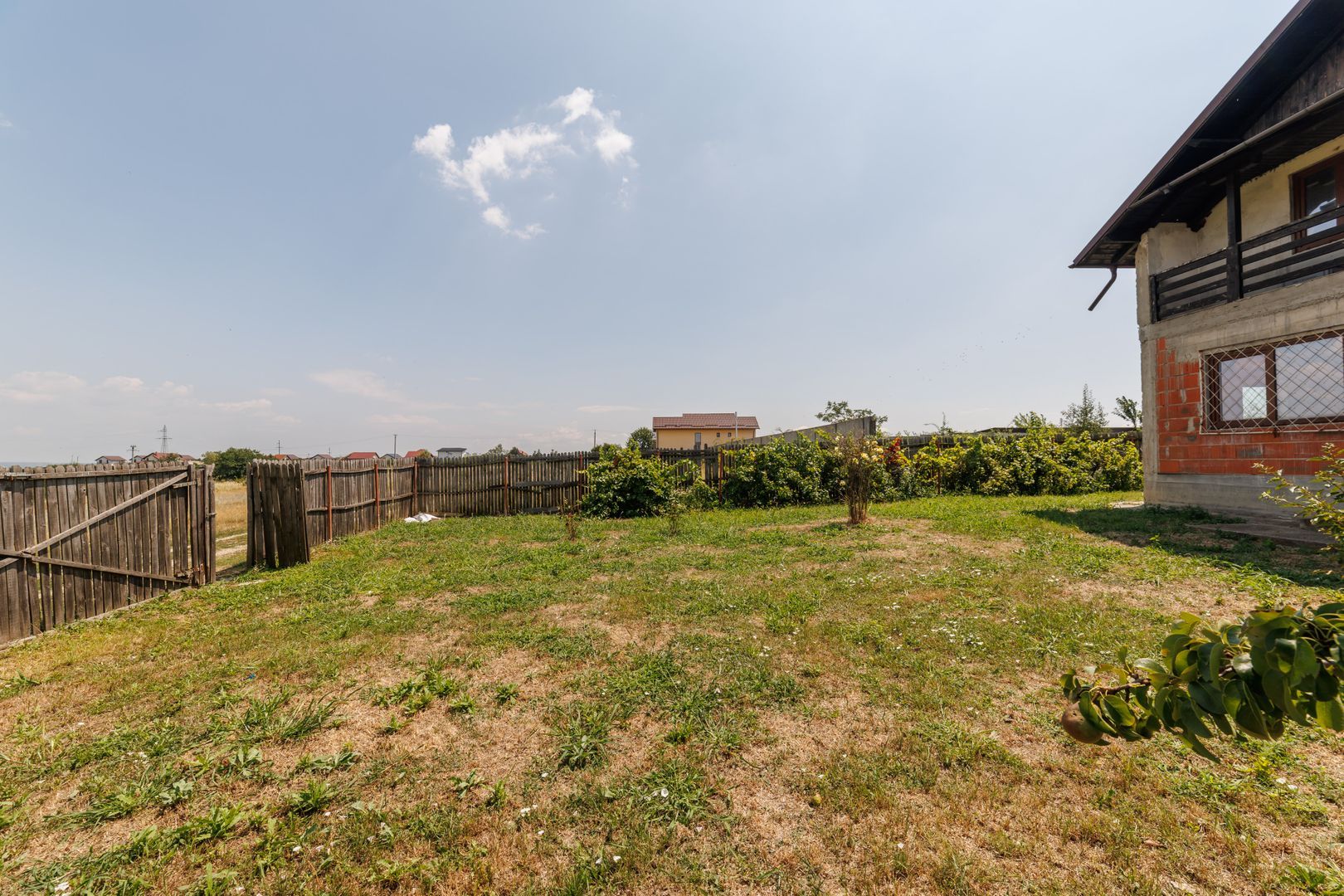 Casa P+M cu 4 camere si teren de 705 mp | Pitesti – Strada Zborului — fotografia 9