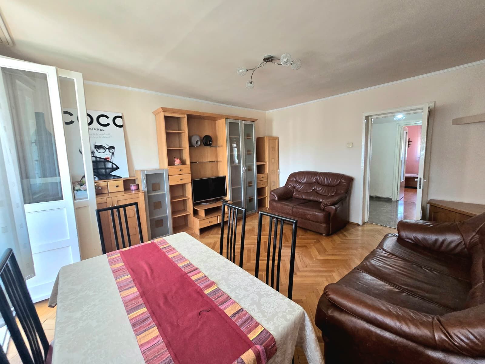 📍 De închiriat — apartament modern pe B-dul Closca , Satu Mare 🏡 — fotografia 5