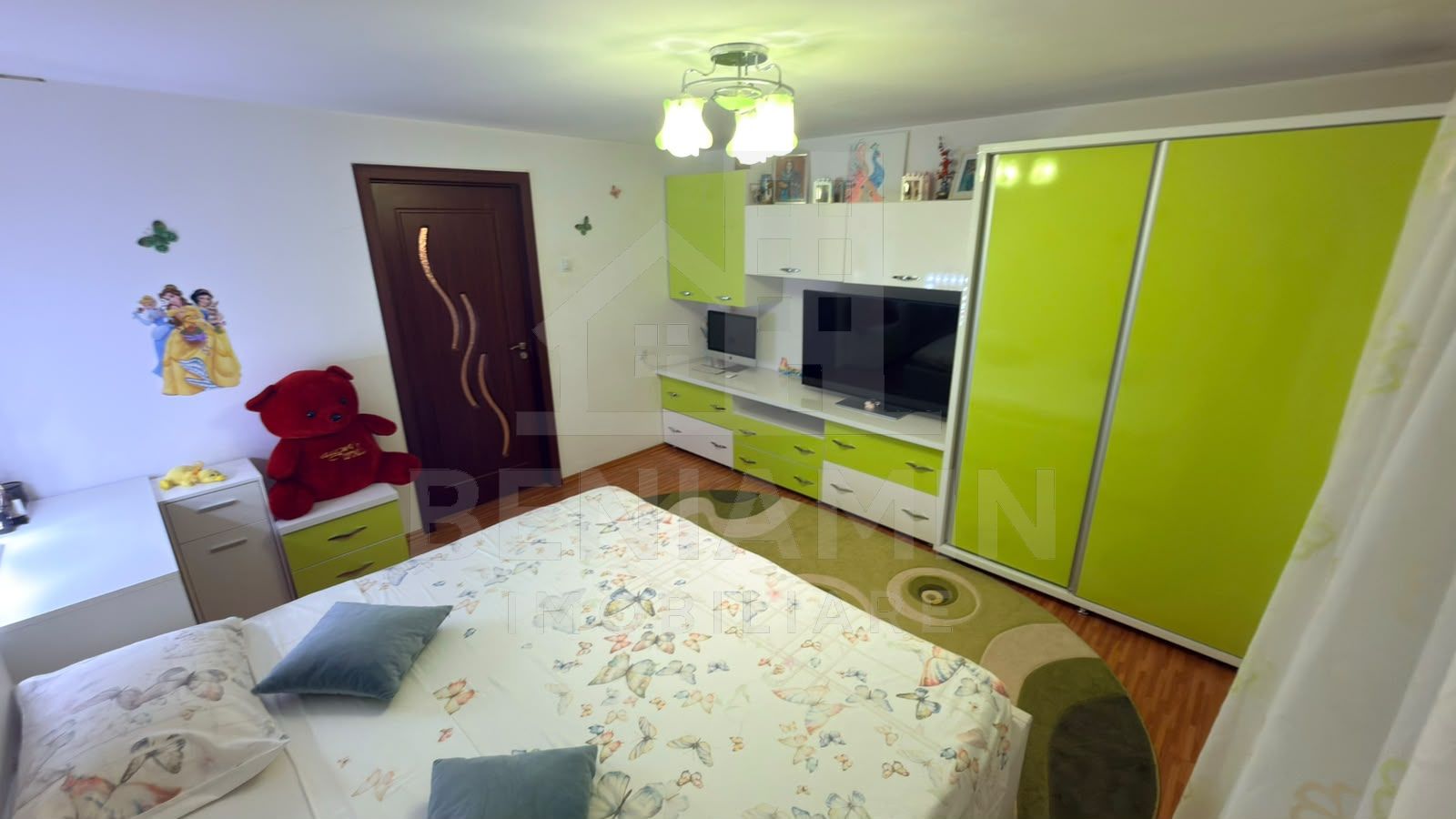Vila-Premium-8-Camere-Teren-800mp-Panouri-6kw-Magazin-Inclus — fotografia 5