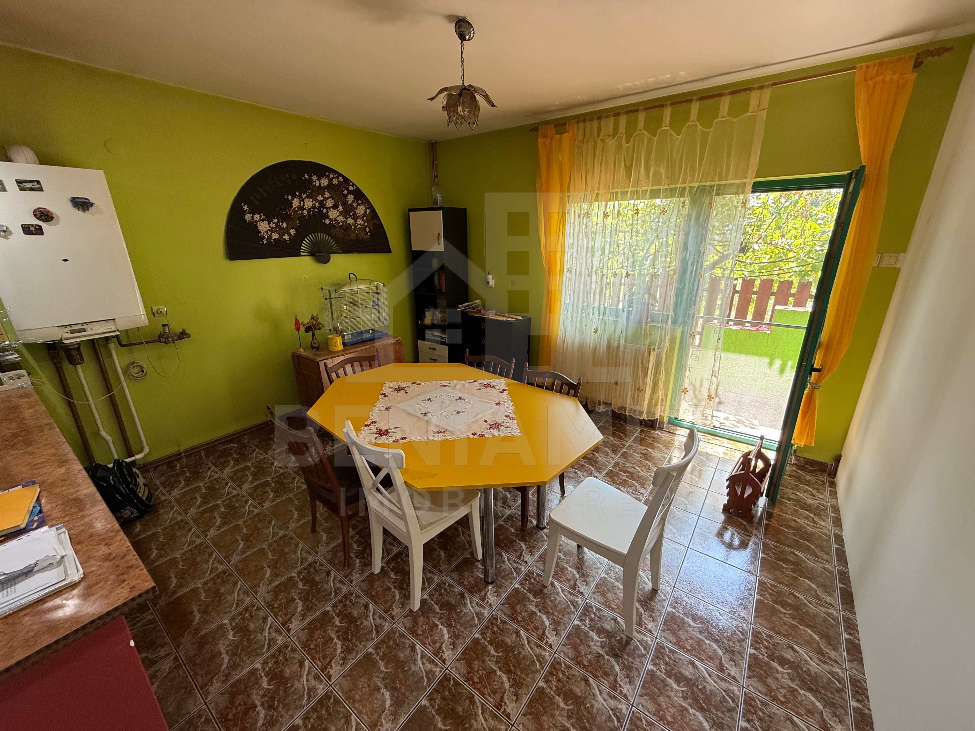 Casa Spatioasa D+P+1+M – 615mp - Teren 1000mp - Rovine — fotografia 11