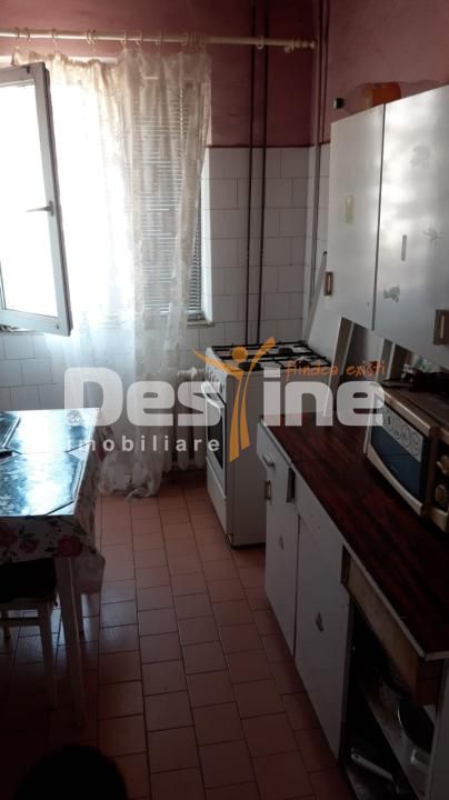 🏡 Apartament 2 camere, 50 mp, etaj 3 – Zona Dâmbovița