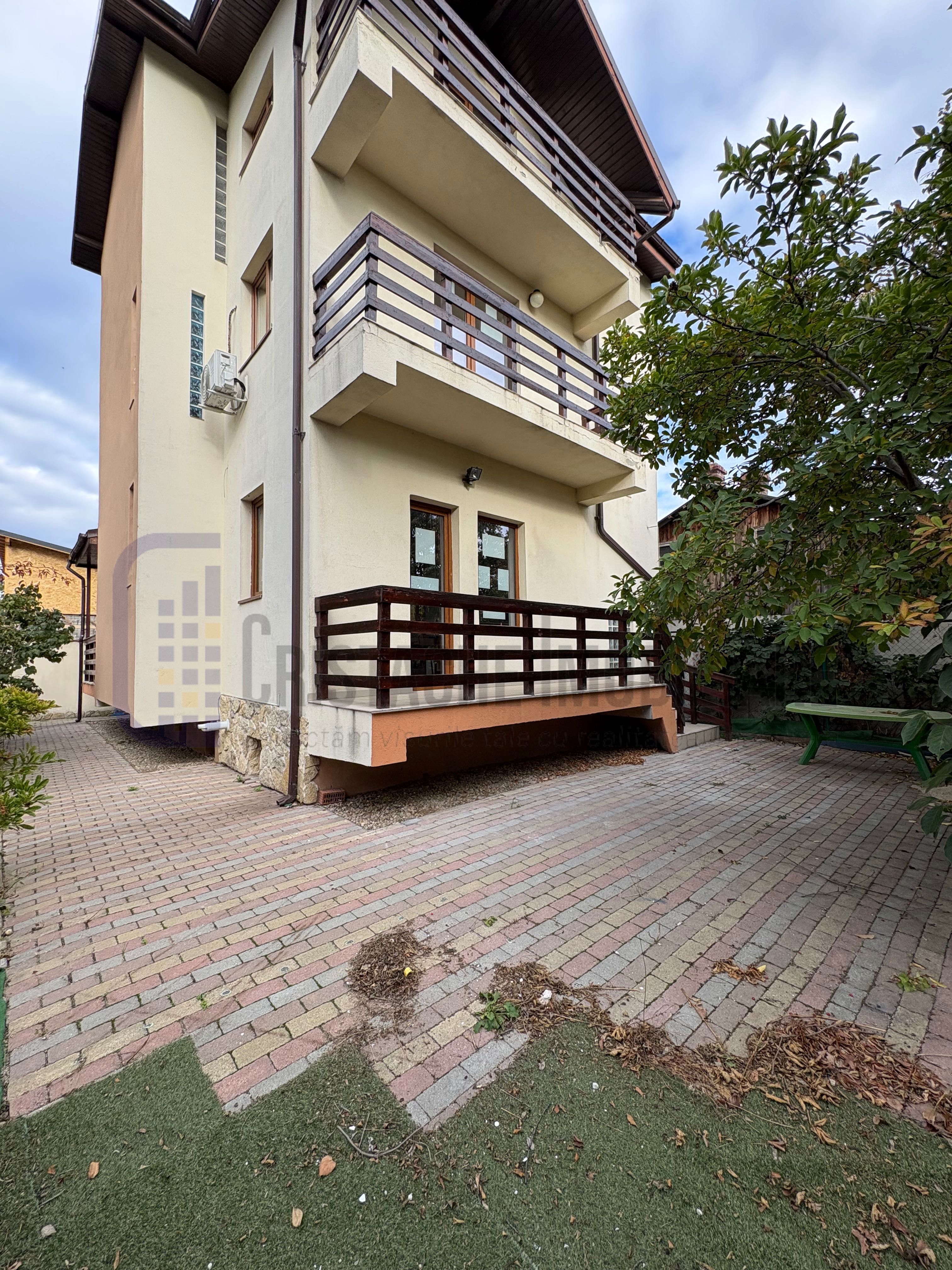 Detached house for rent, 4 rooms, semi-basement and attic, Dacia area