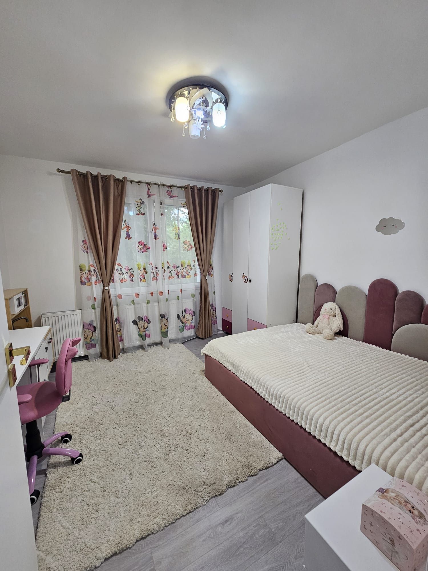 Apartament 3 camere,2 bai,70 mp,bloc izolat ,cartier,Tudor — fotografia 3