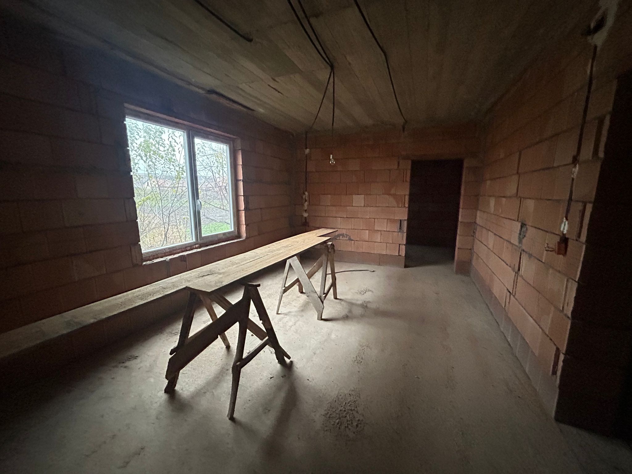 Casa la rosu, 600mp utili, 1150mp teren, Comuna Mihalt — fotografia 11