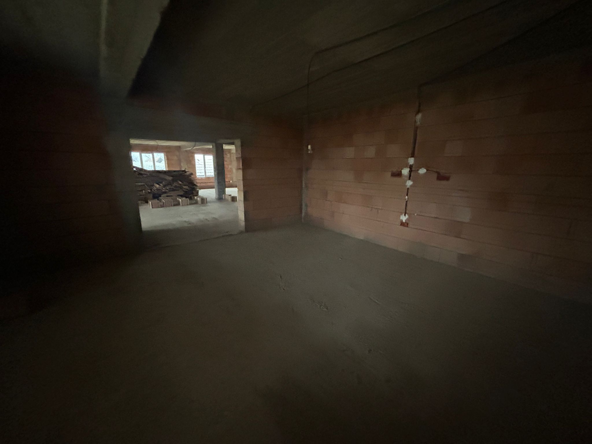 Casa la rosu, 600mp utili, 1150mp teren, Comuna Mihalt — fotografia 6