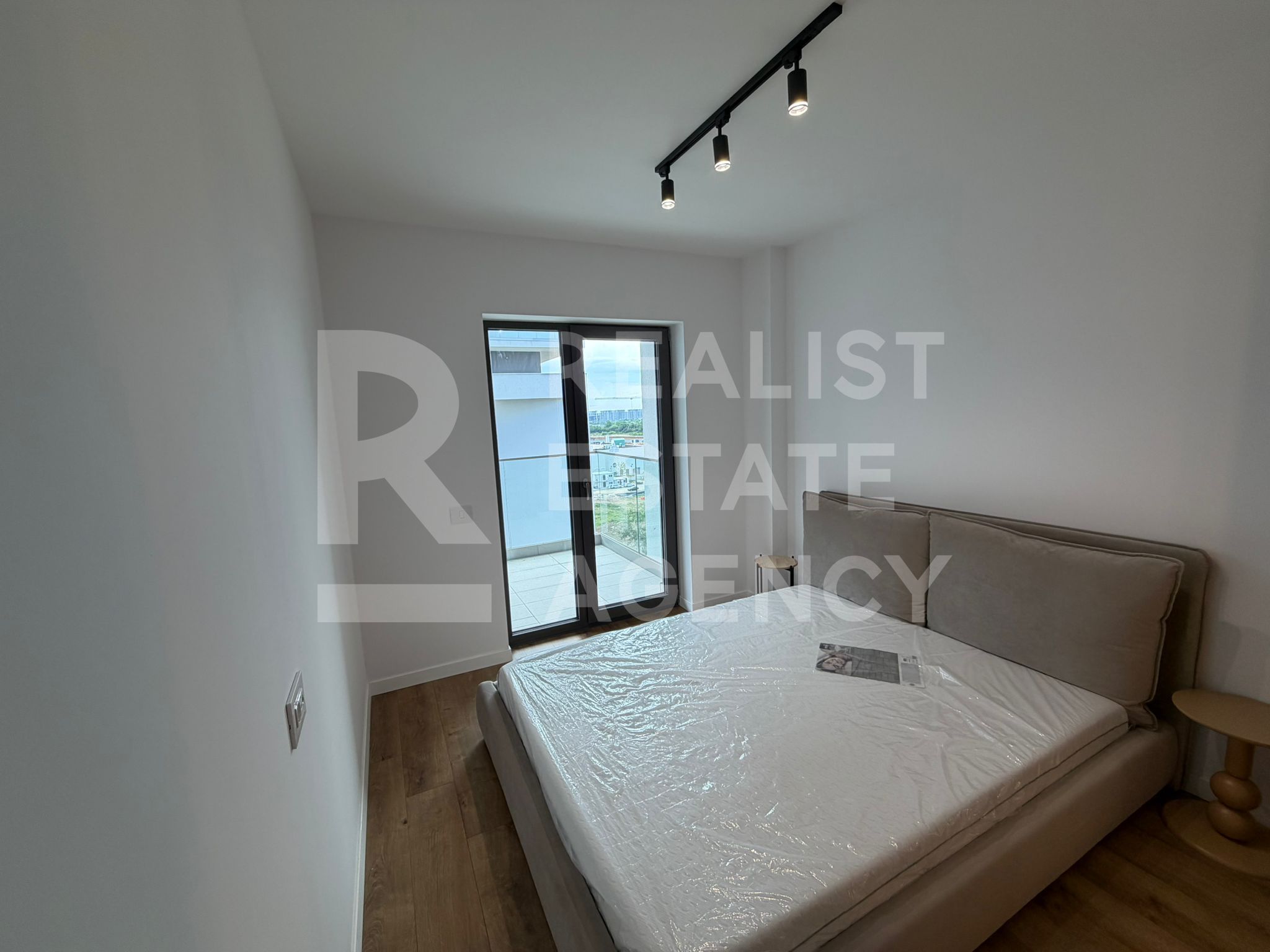Studio dublu de vânzare în complexul PrimaVista — fotografia 6