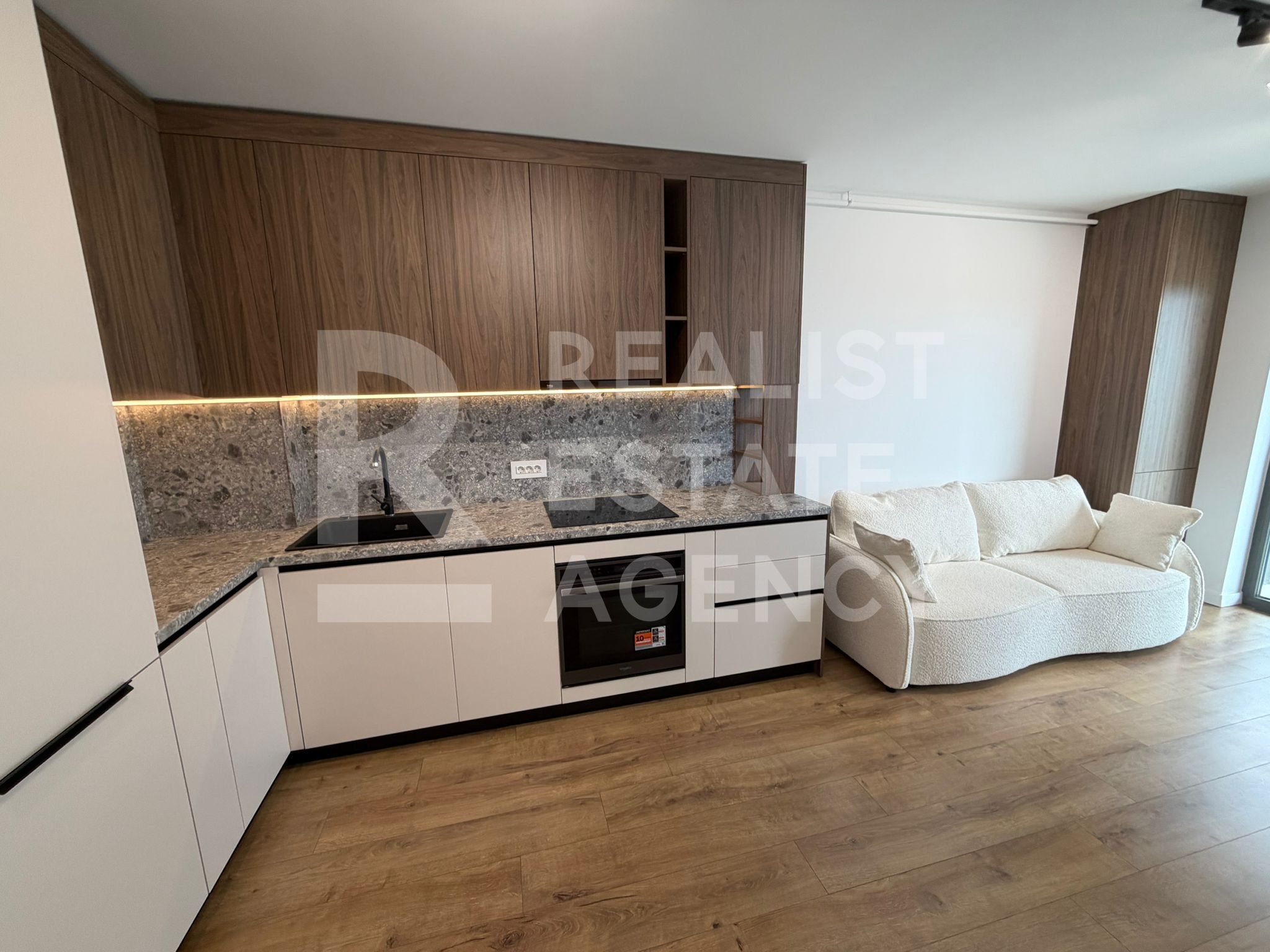 Studio dublu de vânzare în complexul PrimaVista — fotografia 7