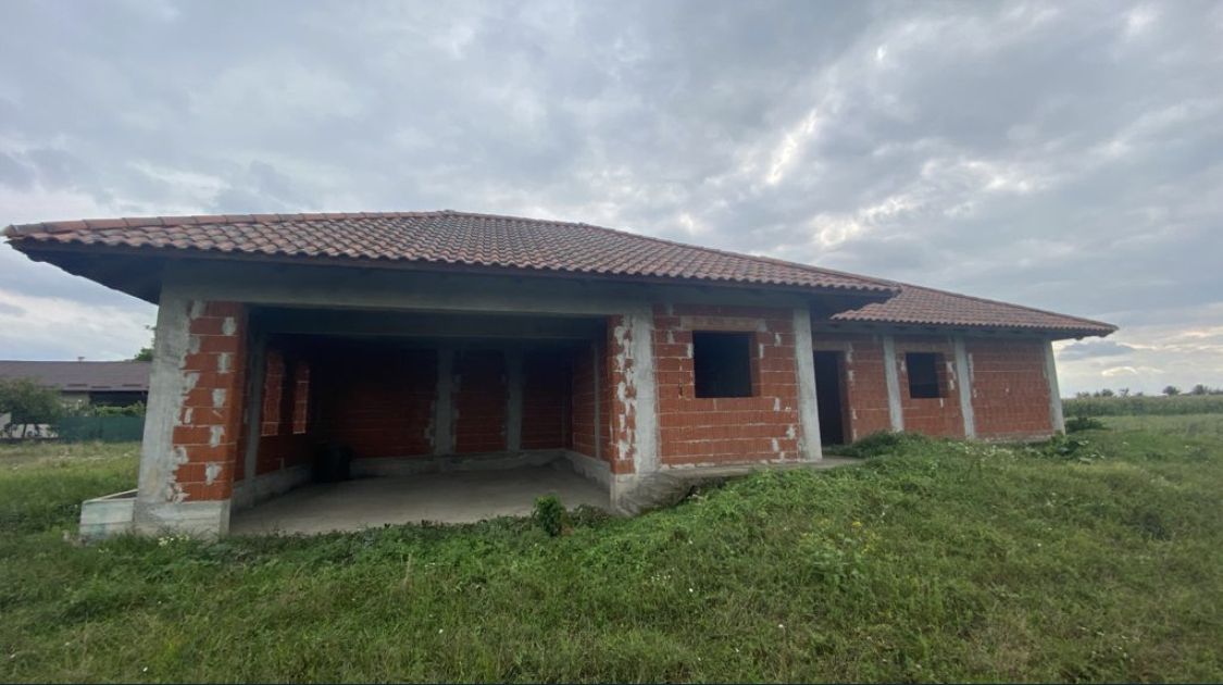 Vand casa la Madaras — fotografia 4