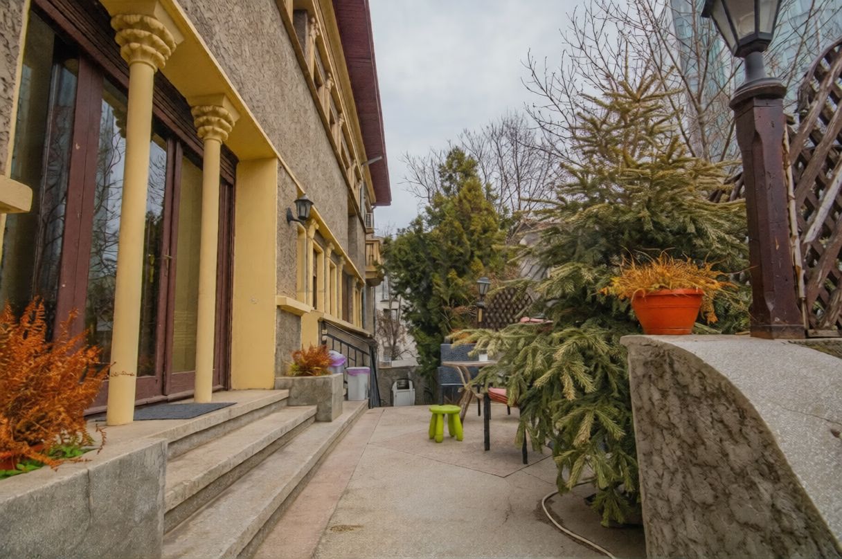 Vila Dorobanti - Capitale | Arhitectură Distinctivă — fotografia 8