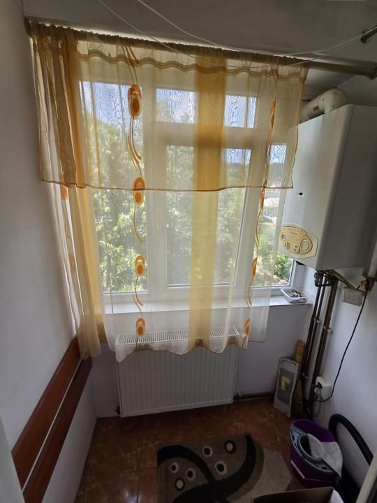 Garsonieră de închiriat | Galata | Etaj 2 | Centrală proprie | Mobilată și utila — fotografia 8