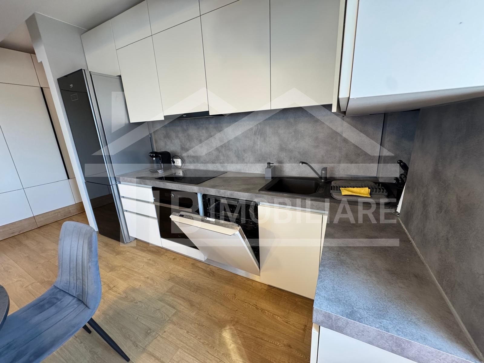Apartament cu 2 camere, 55mp,  parcare, Zona Tudor — fotografia 11