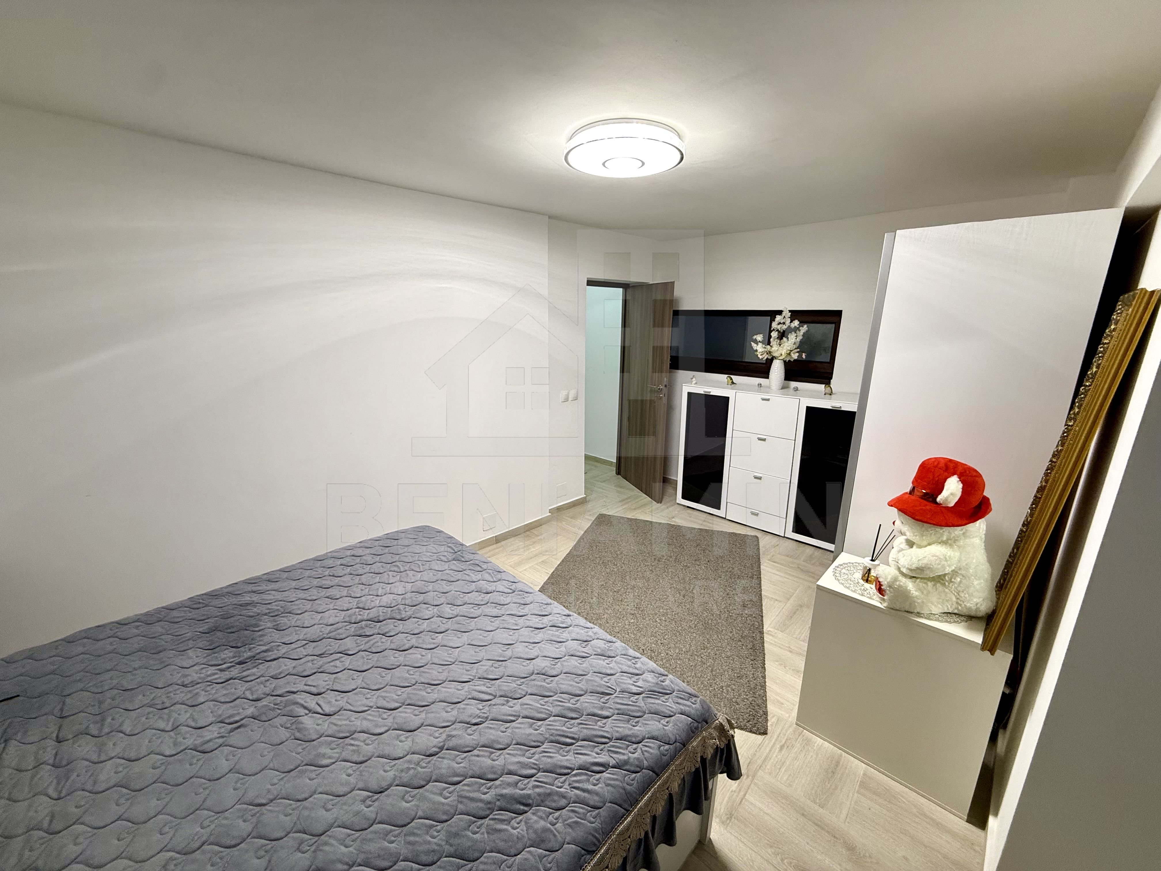 3 camere - 92mp - 2017 -mobilat -utilat - centrala - Gradina Botanica — fotografia 4
