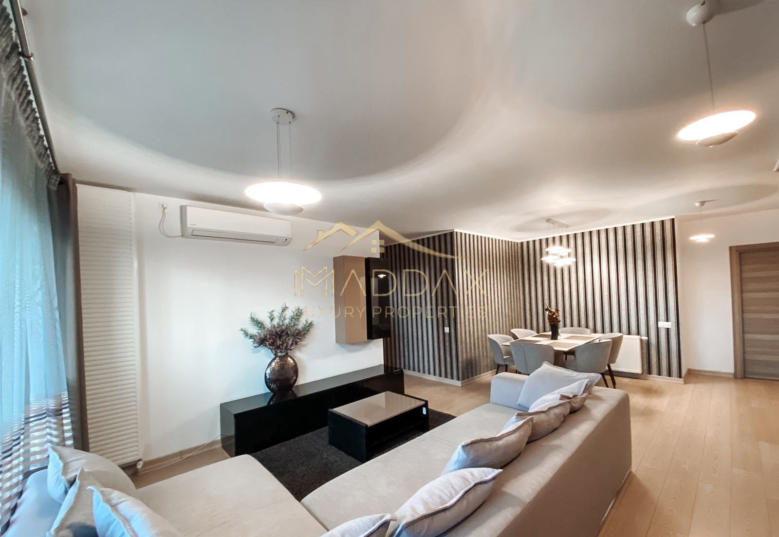 Apartament 3 camere premium, etaj 9 | Smart Home | Complex Metrocity | 1300€ — fotografia 2